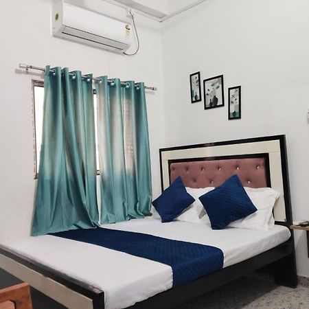 Shree K.B Guest House Benares Buitenkant foto