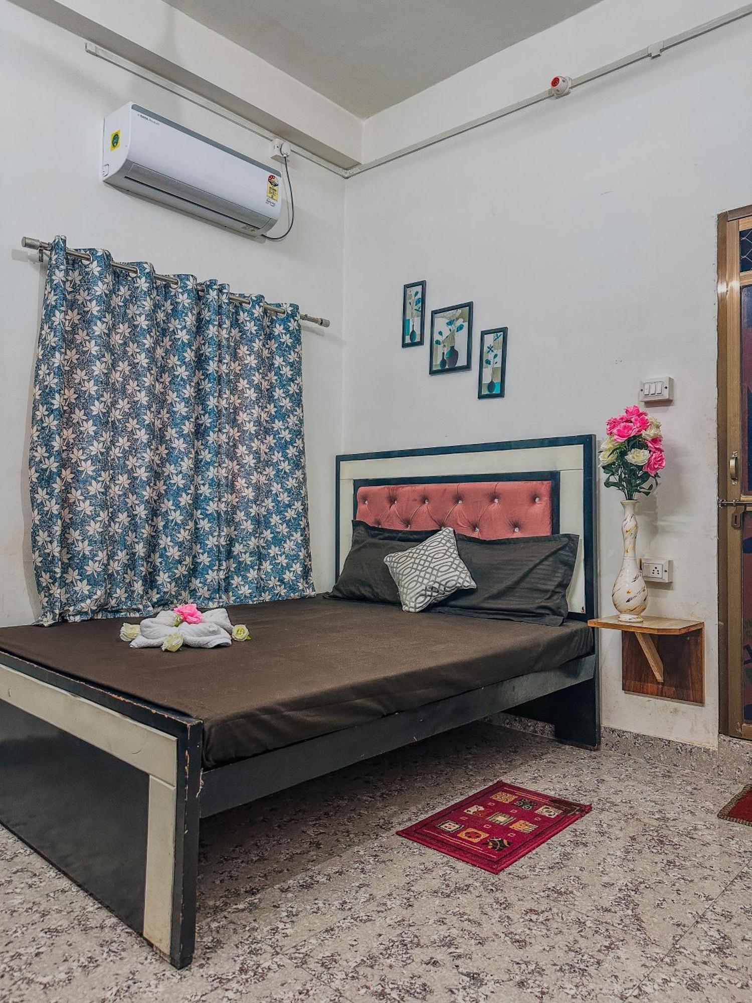 Shree K.B Guest House Benares Buitenkant foto
