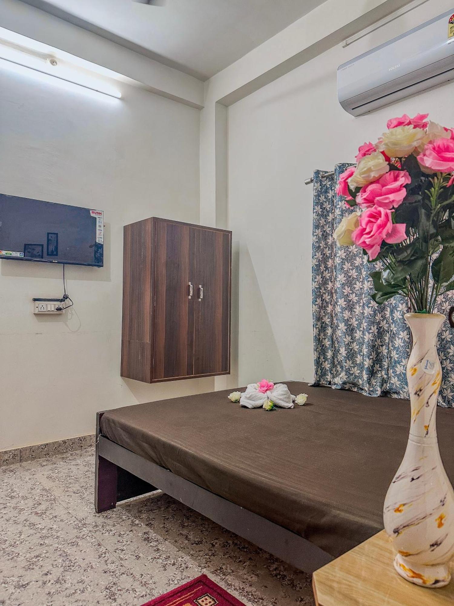 Shree K.B Guest House Benares Buitenkant foto