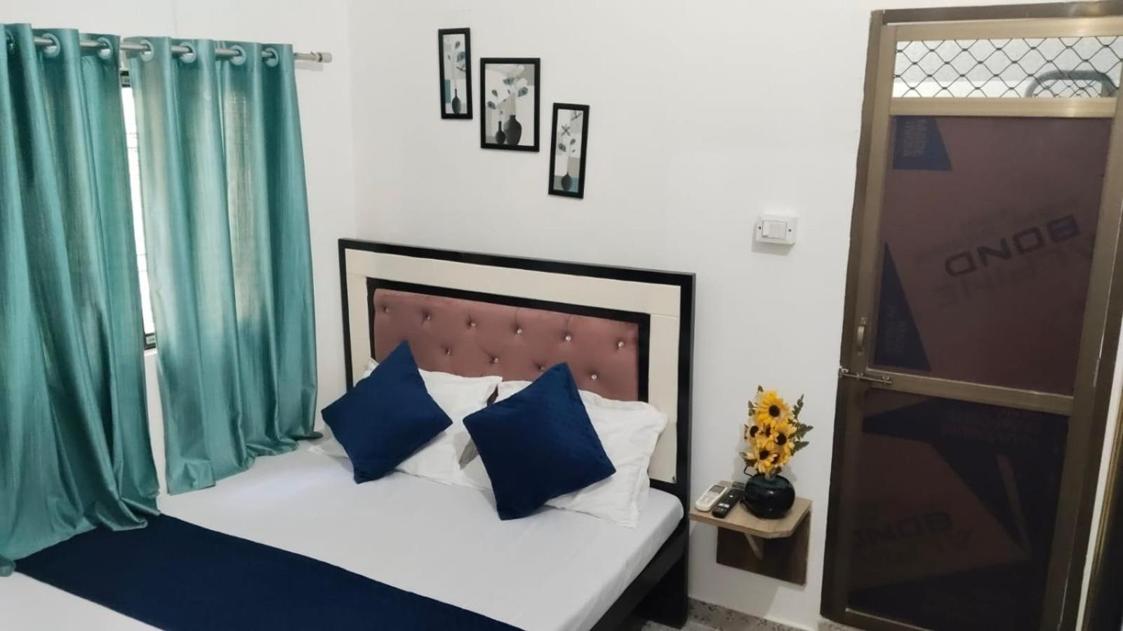 Shree K.B Guest House Benares Buitenkant foto